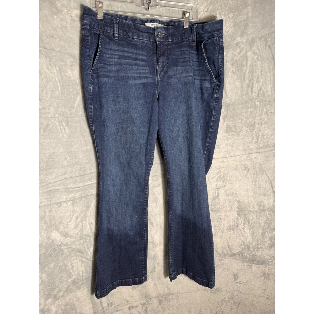Torrid Denim Womens 16S Dark Wash Bootcut Jeans Blue Stretch Mid Rise 3035